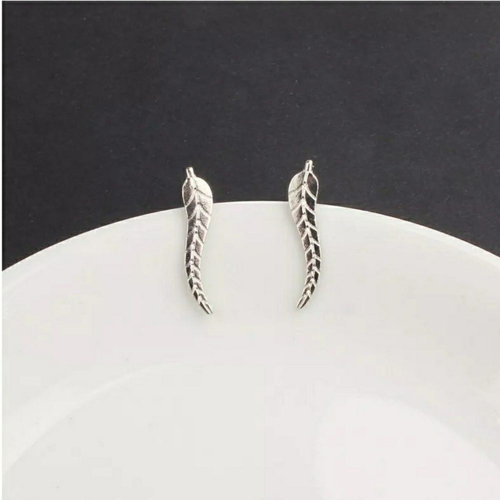 Ladder type Leaf Earrings - Picture 2 of 4